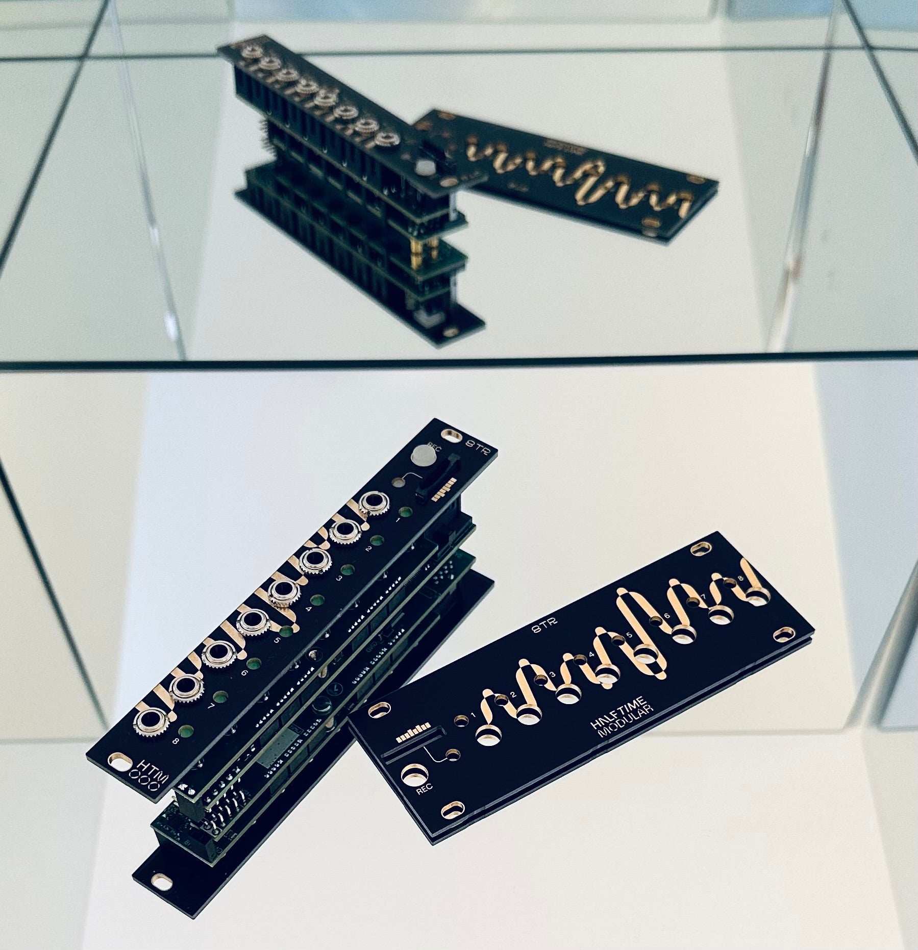 HALF-TIME MODULAR 8TR